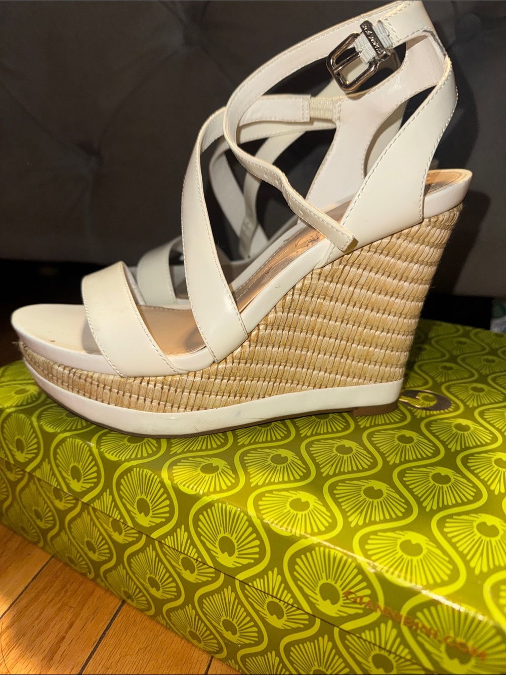 Gianni Bini Box